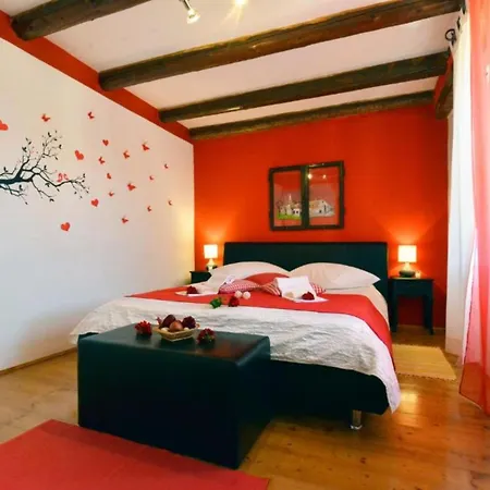 Authentic Istrian For Unforgettable * ボドニャン