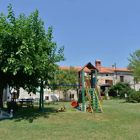 Authentic Istrian For Unforgettable Feriehus *