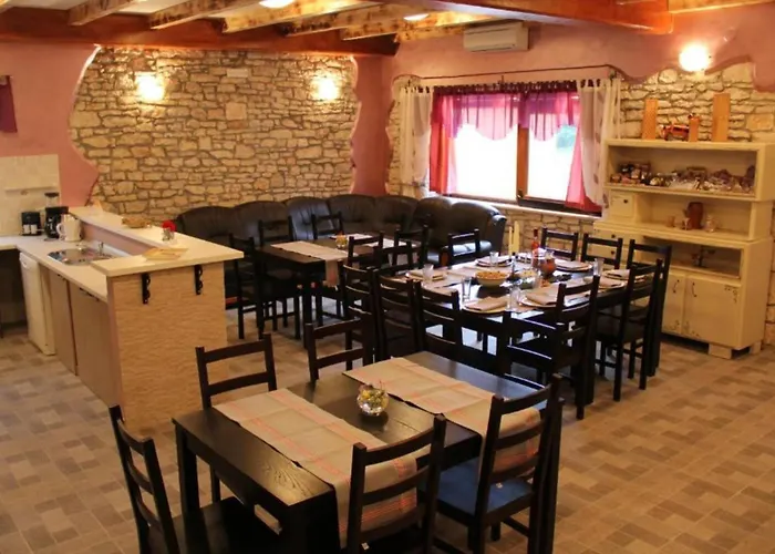 Authentic Istrian For Unforgettable Casa vacanze
